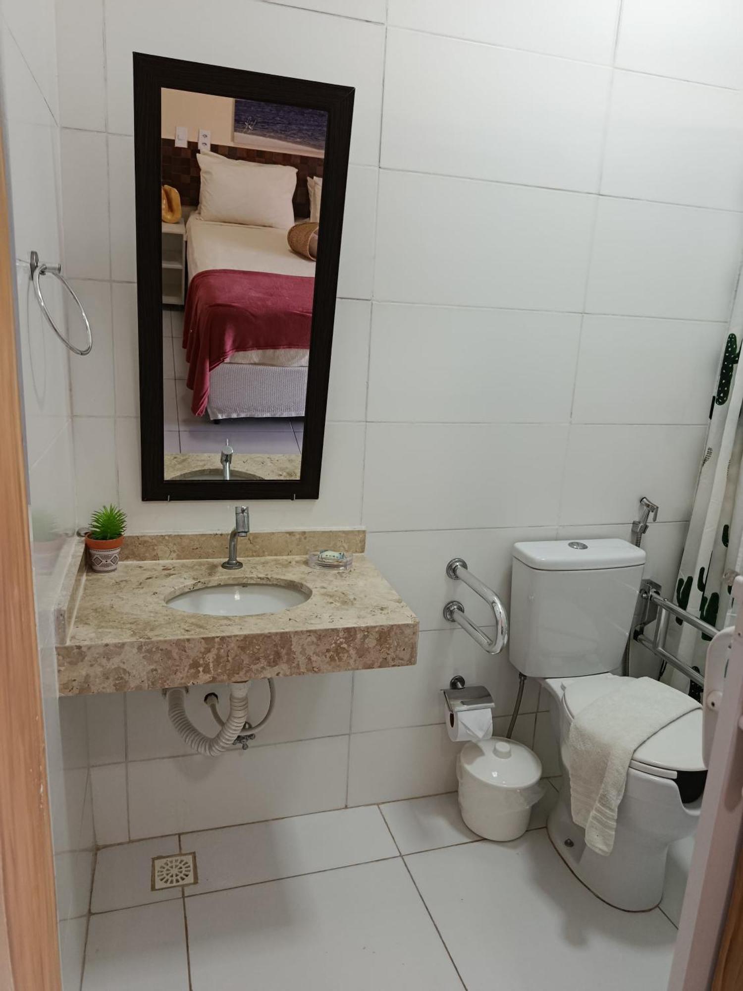 Dos Lagos Hotel Paulino Neves